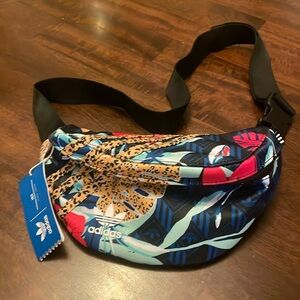 NWT Adidas Jungle Waistpack